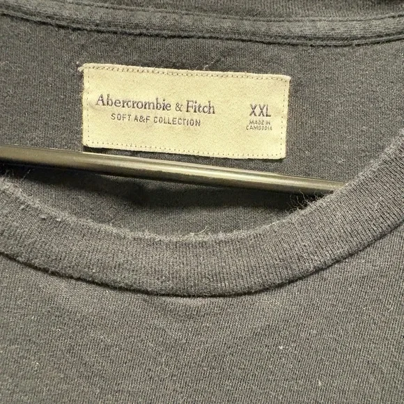 Abercrombie & Fitch Black Short Sleeve Tee - Picture 4 of 4